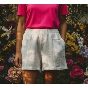 Nine West Soft Shorts NWT Bright White SZ 2X Gauze Pockets Boho Peasant Vacation